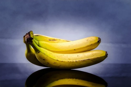 Nawóz ze skórek bananów do roślin doniczkowych