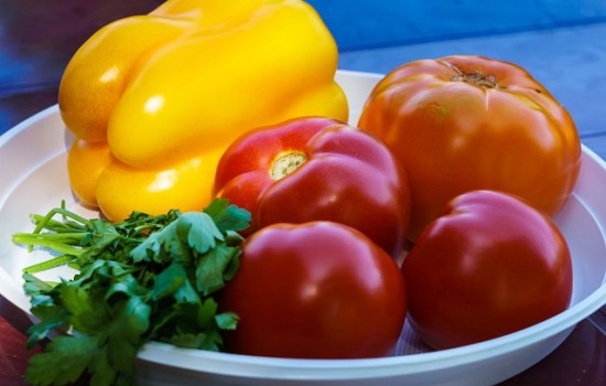 Jak zapobiegać chorobom warzyw w ogrodzie: Zasady higieny i odpowiedniego nawożenia